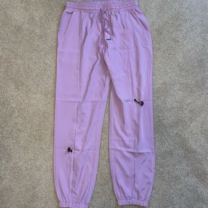 HALARA pink/mauve In My Feels Mid Rise Drawstring Side Pocket Joggers